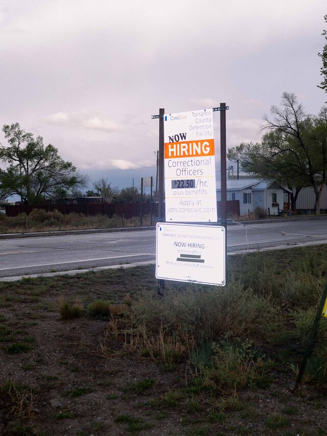 Now Hiring Correctional Officers $22.50/hr sign in Estancia