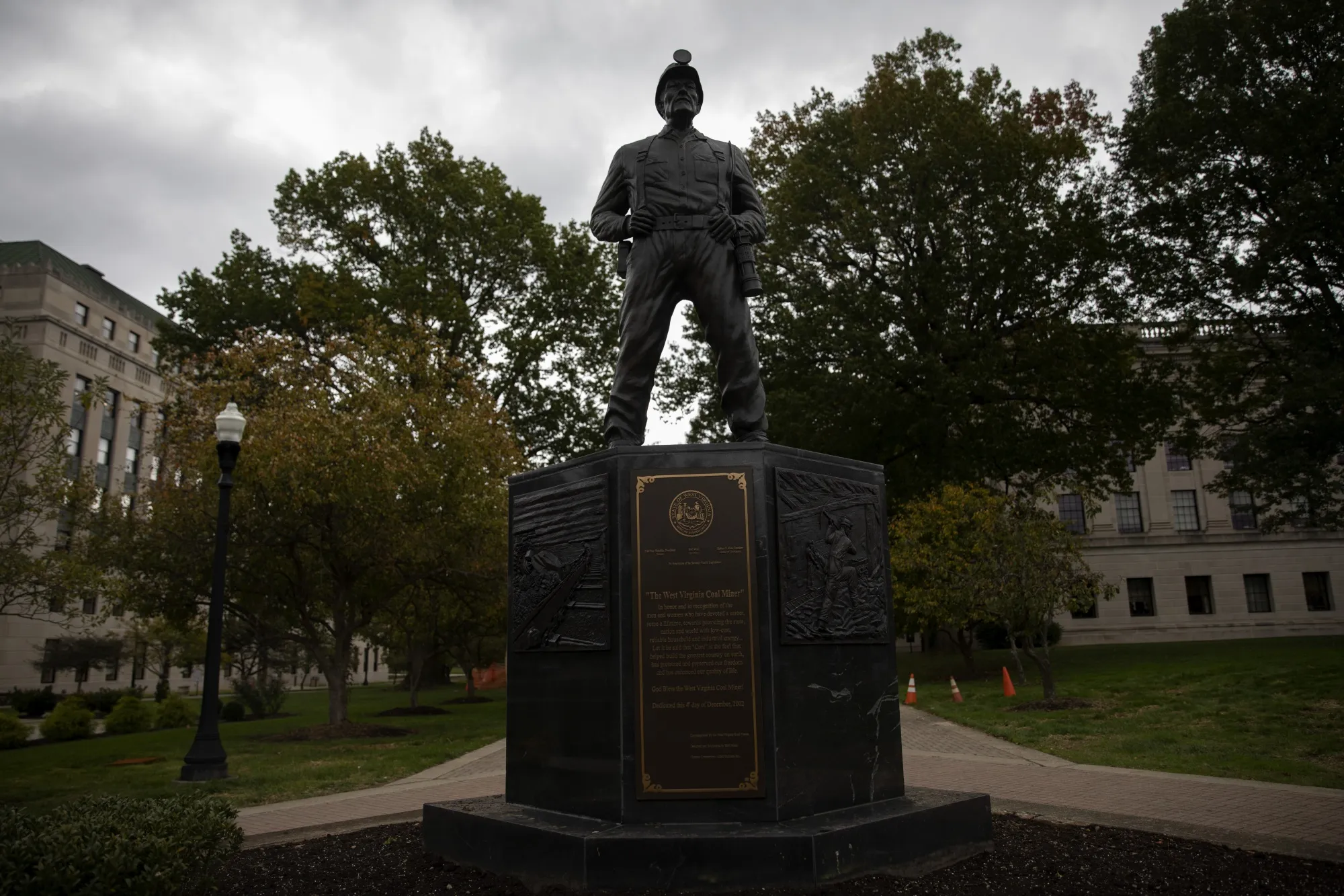 West Virginia Gov. Jim Justice May Lose His Helicopter to a Russian Firm -  Bloomberg