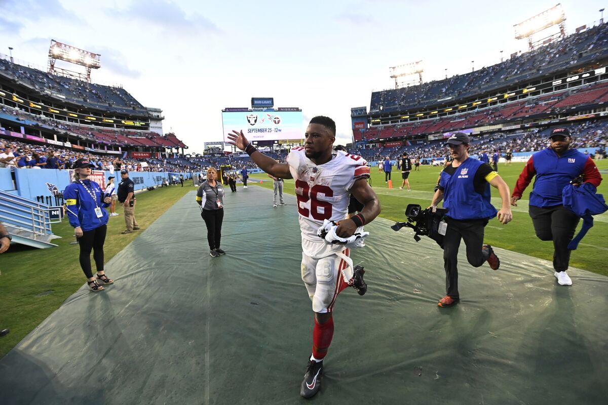 Daboll's Giants Rally From 13 Down to Beat Titans 21-20 - Bloomberg