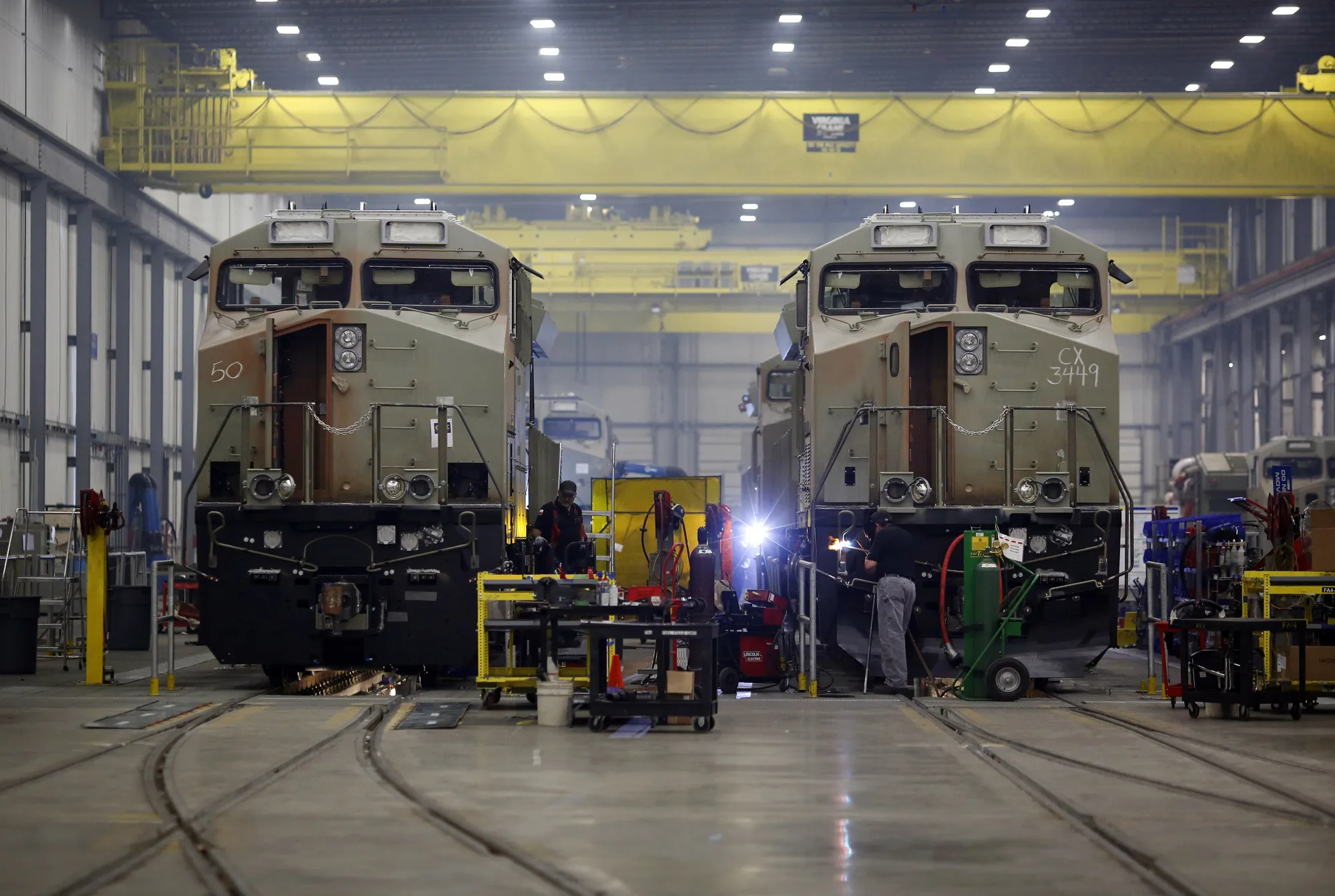Diesel locomotives on the final assembly line&nbsp;in Fort Worth, Texas.