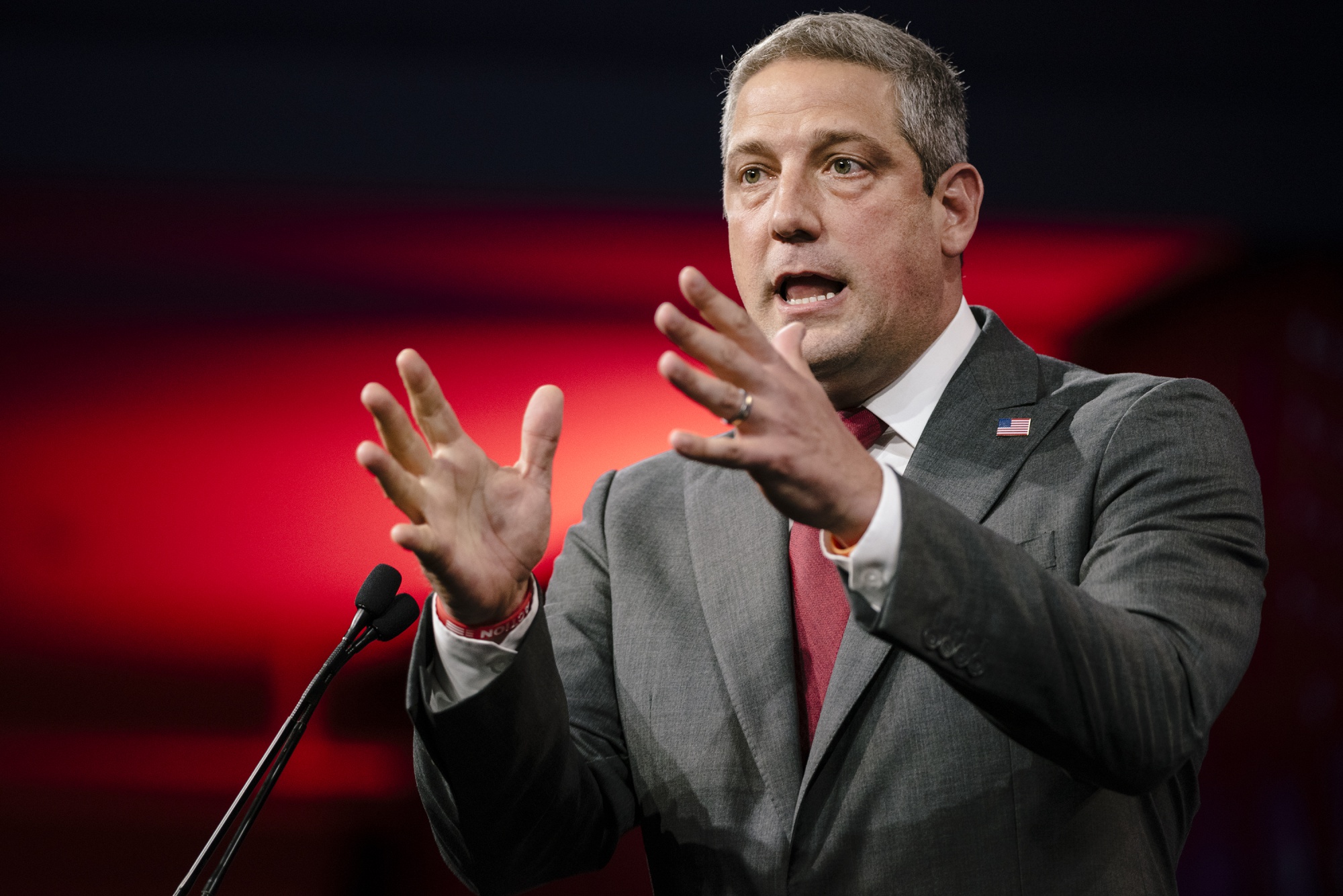 Tim Ryan Says He Doesn’t Think Biden Has Energy to Defeat Trump - Bloomberg