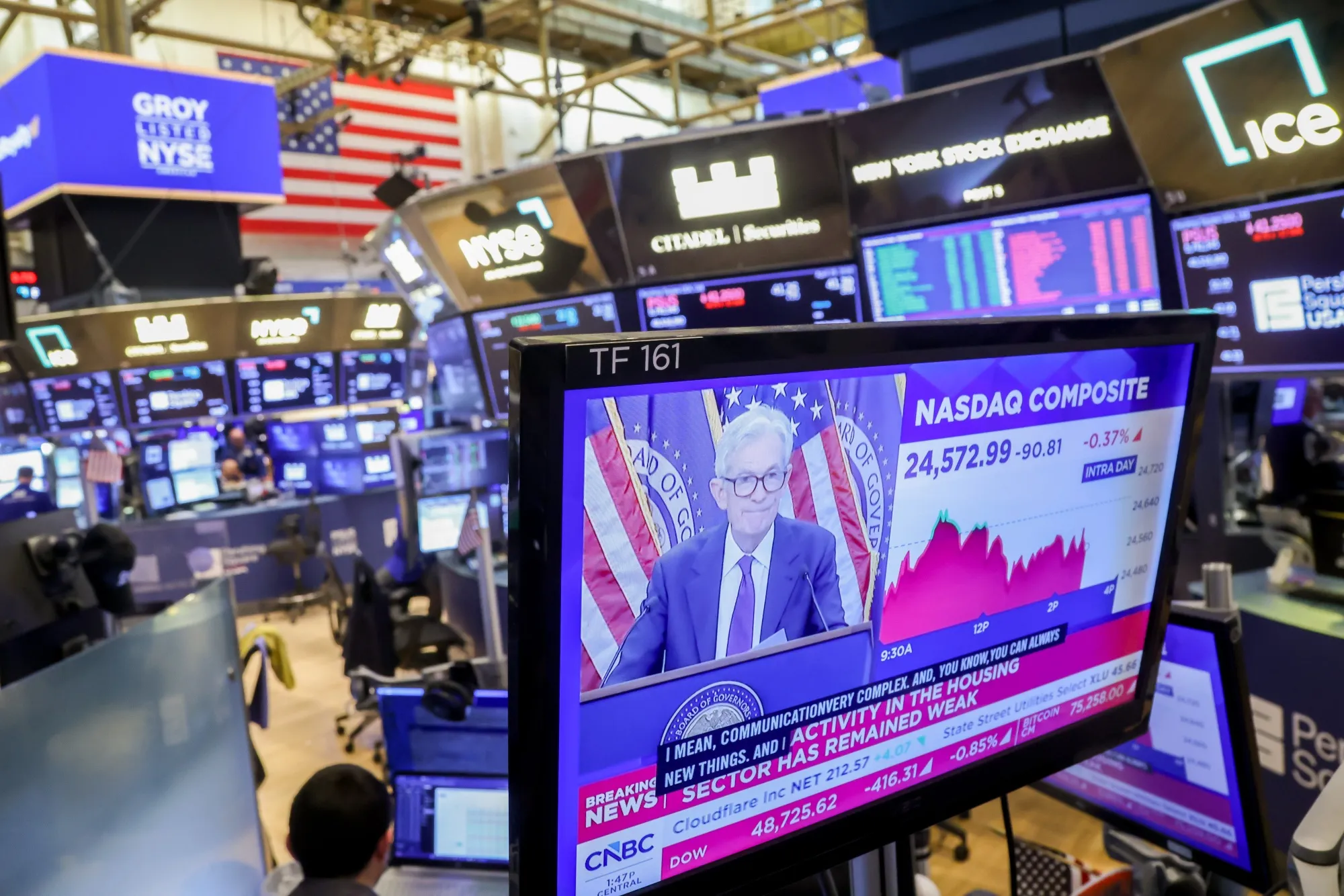 NY証券取引所のモニター