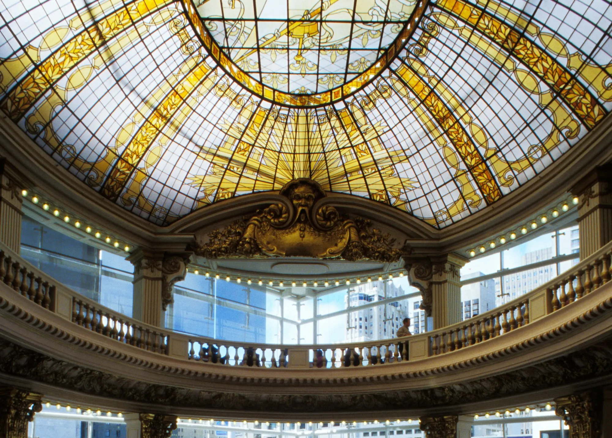 Fashion Lovers, Small Brands Have Most to Lose With Saks Bankruptcy -  Bloomberg