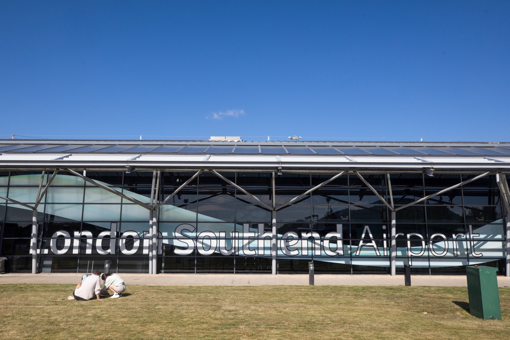 London Southend Airport Seeks Fresh Funds After Carlyle Calls