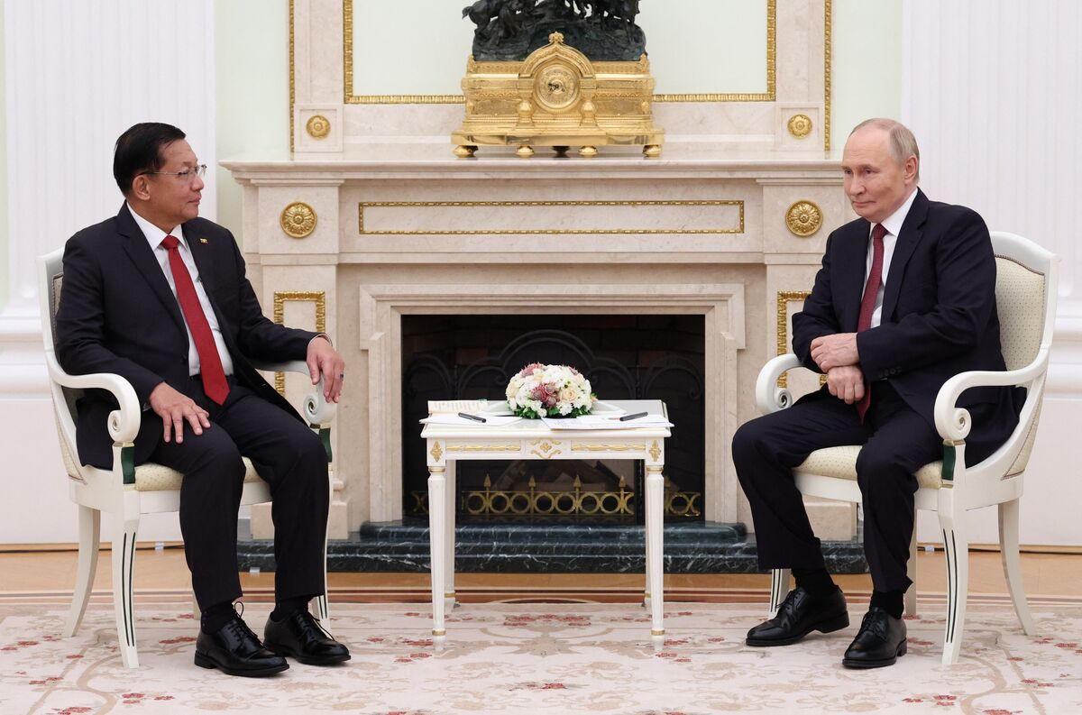 Putin, Myanmar Junta Chief Discuss Deepening Ties in Moscow