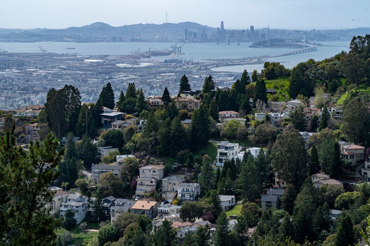 Real Estate (HOUS, OPEN, RDFN) Stocks Sink on Rate Outlook, Earnings ...