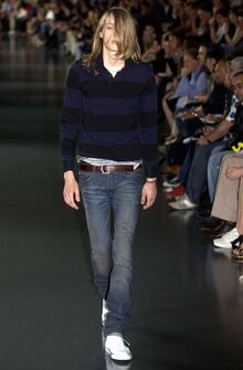 Slim-fitting denim hits the runway with Dior Homme in the summer of 2004.