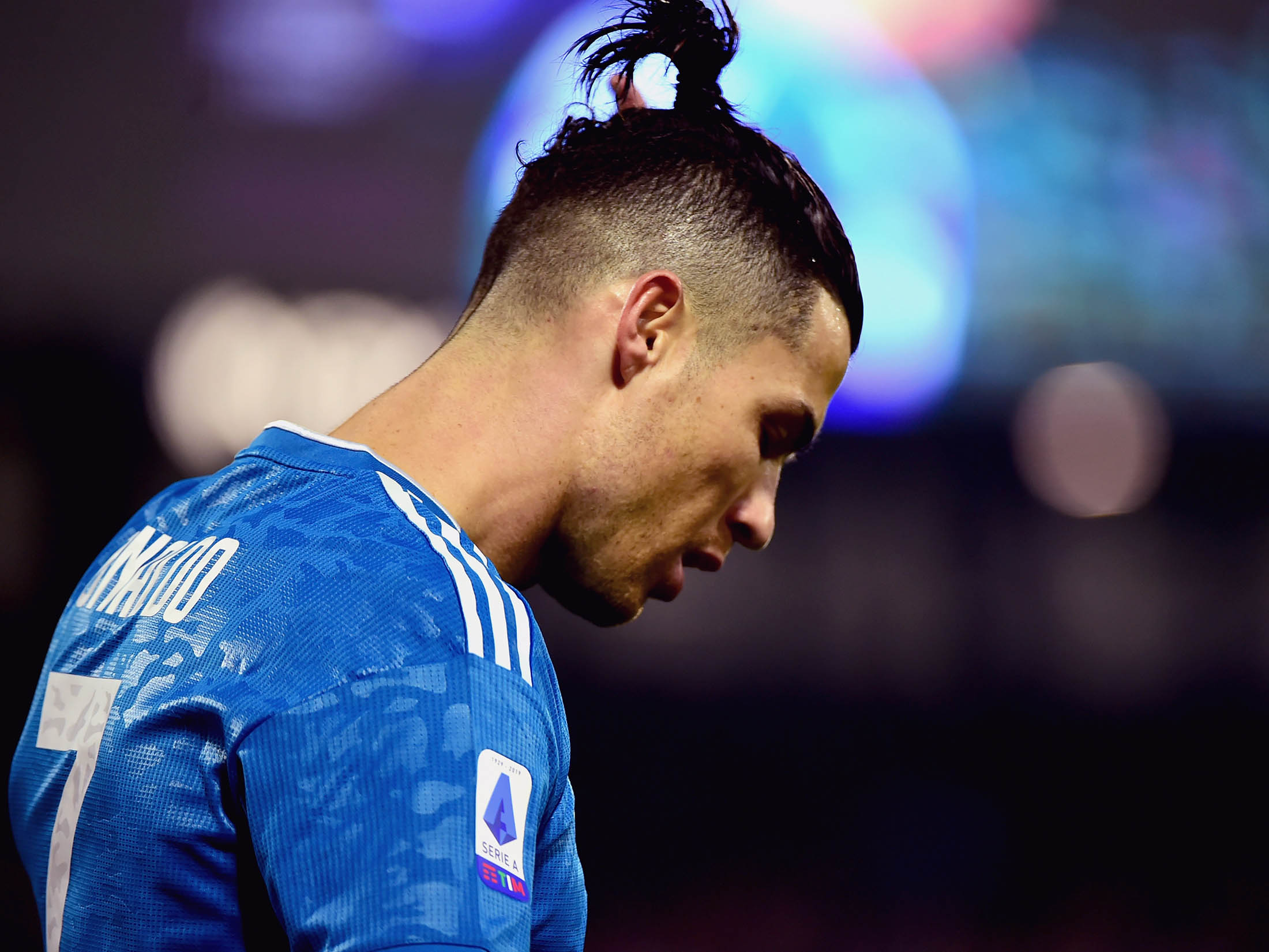 Cristiano Ronaldo shows off new ponytail – and fans mock him for copying'  ex-team-mate Gareth Bale – The Sun | The Sun