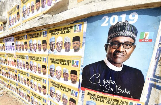 Nigerian Presidential Candidates Sign Peace Accord