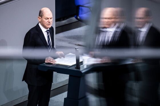 Scholz Proposes New EU ‘Ostpolitik’ to Ease Tensions With Russia
