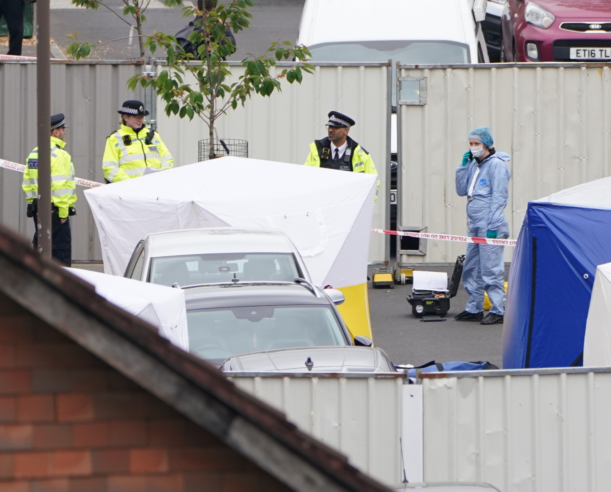 39 Dead in England Truck Were Chinese Citizens: Latest News - Bloomberg