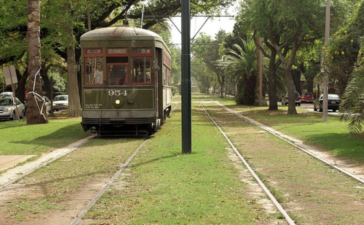 Why Did Some Streetcars Survive When Most Didn't? Bloomberg