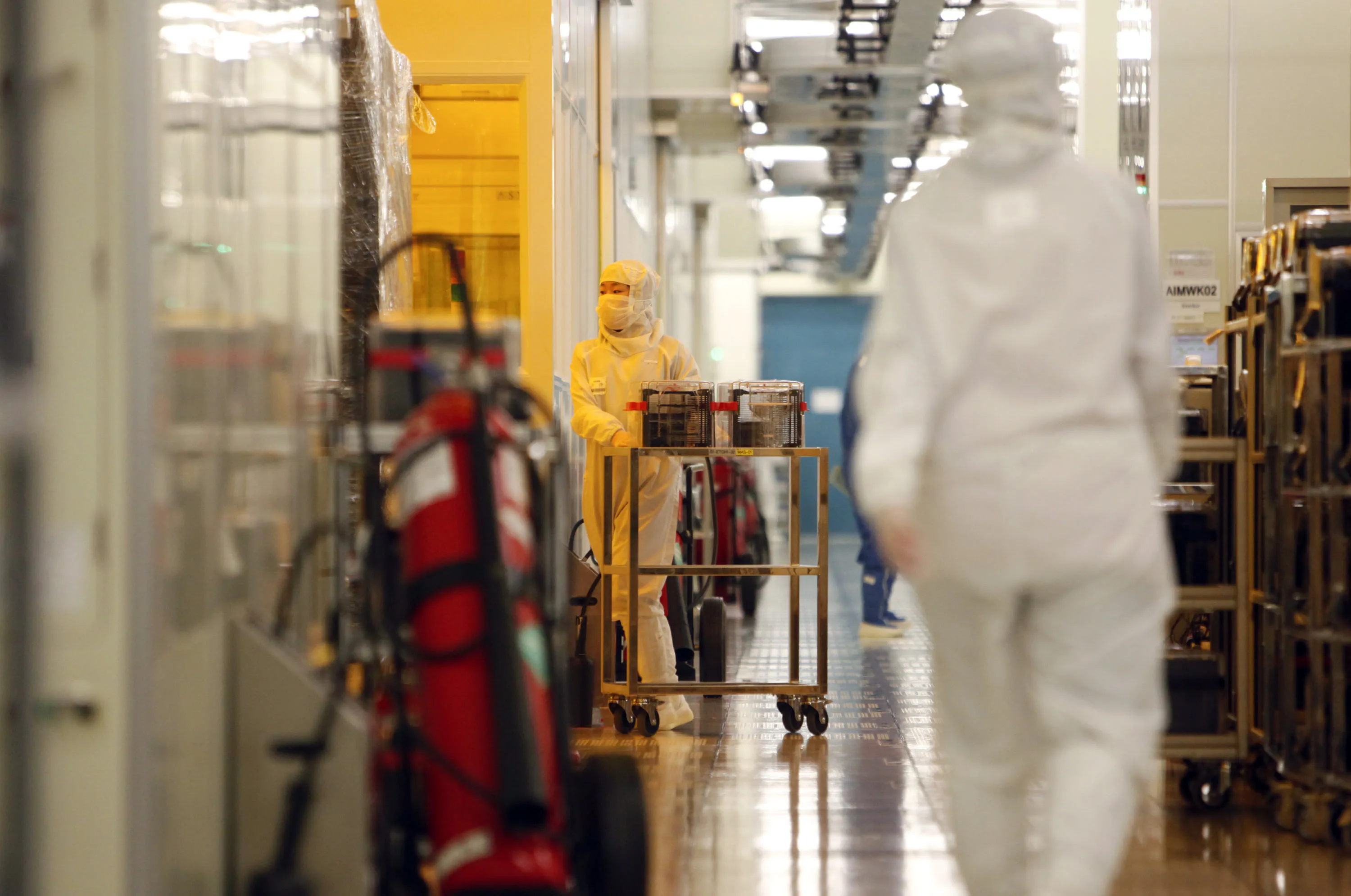 Workers at Semiconductor Manufacturing International Corp. in Shanghai.