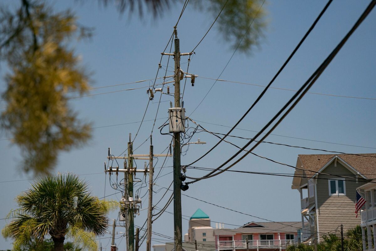Power Grids Reach Tipping Point as 100F Weather, US Data Center Boom Stress Aging Networks