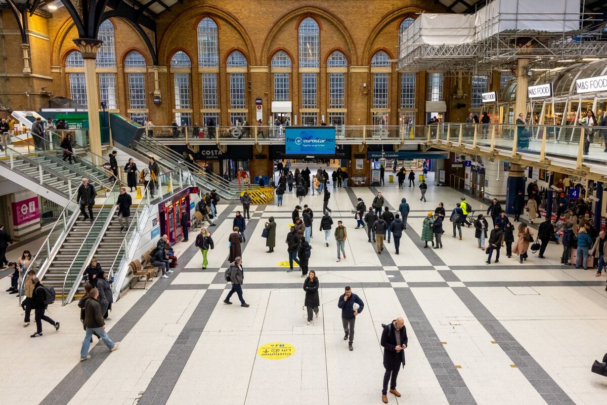 
                            Indra Wins London Transport Deal Worth Close to €1 Billion