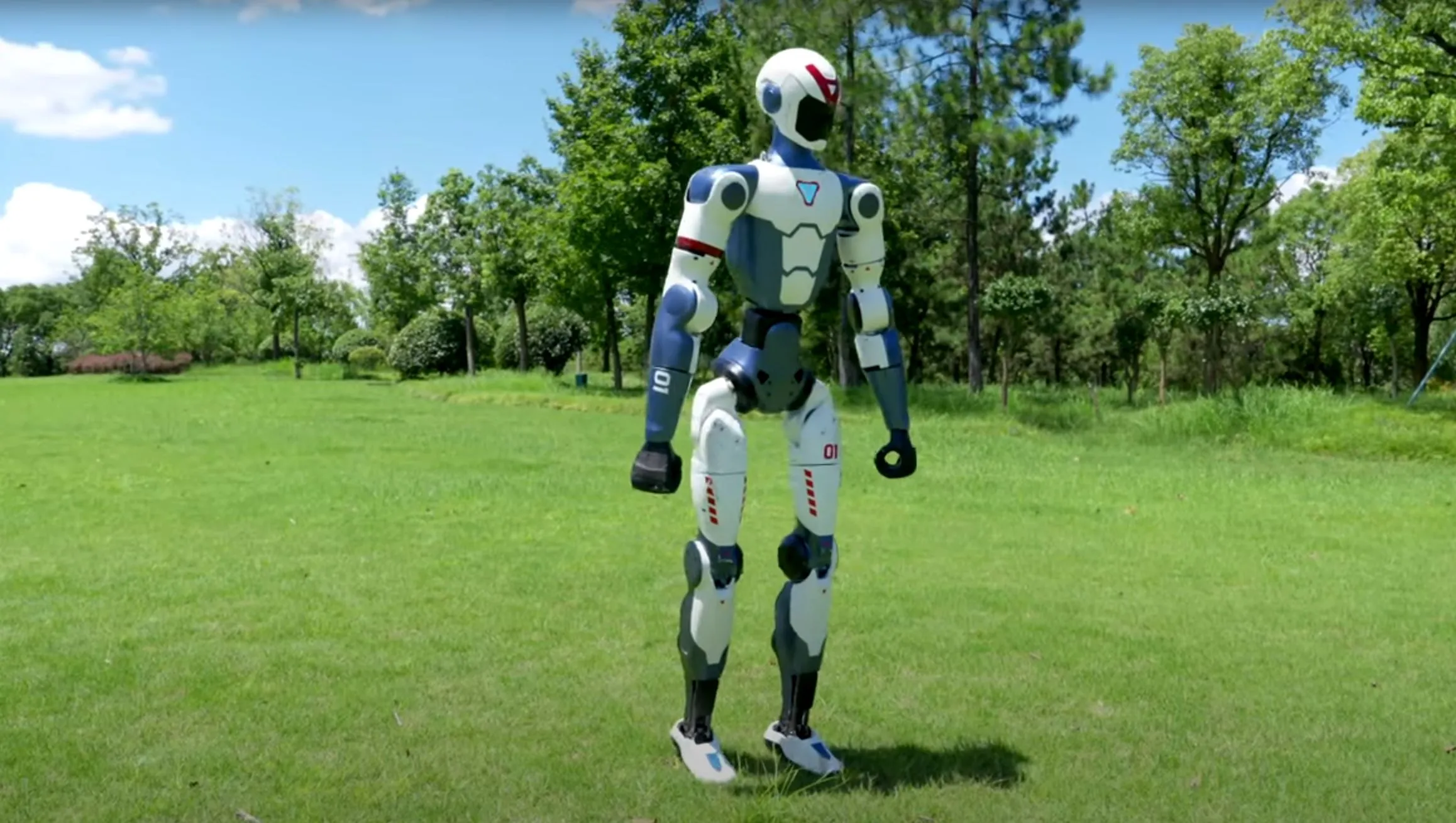 Unitree R1 | Source: Bloomberg