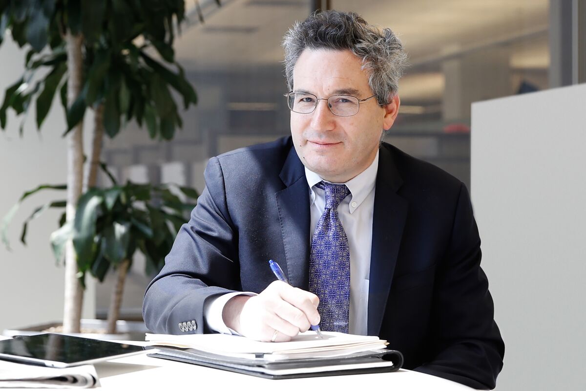 Fidelity Contrafund Legend Danoff to Retire After 10,500% Run