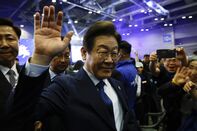 South Korea Opposition Party Nominates Presidential Candidate