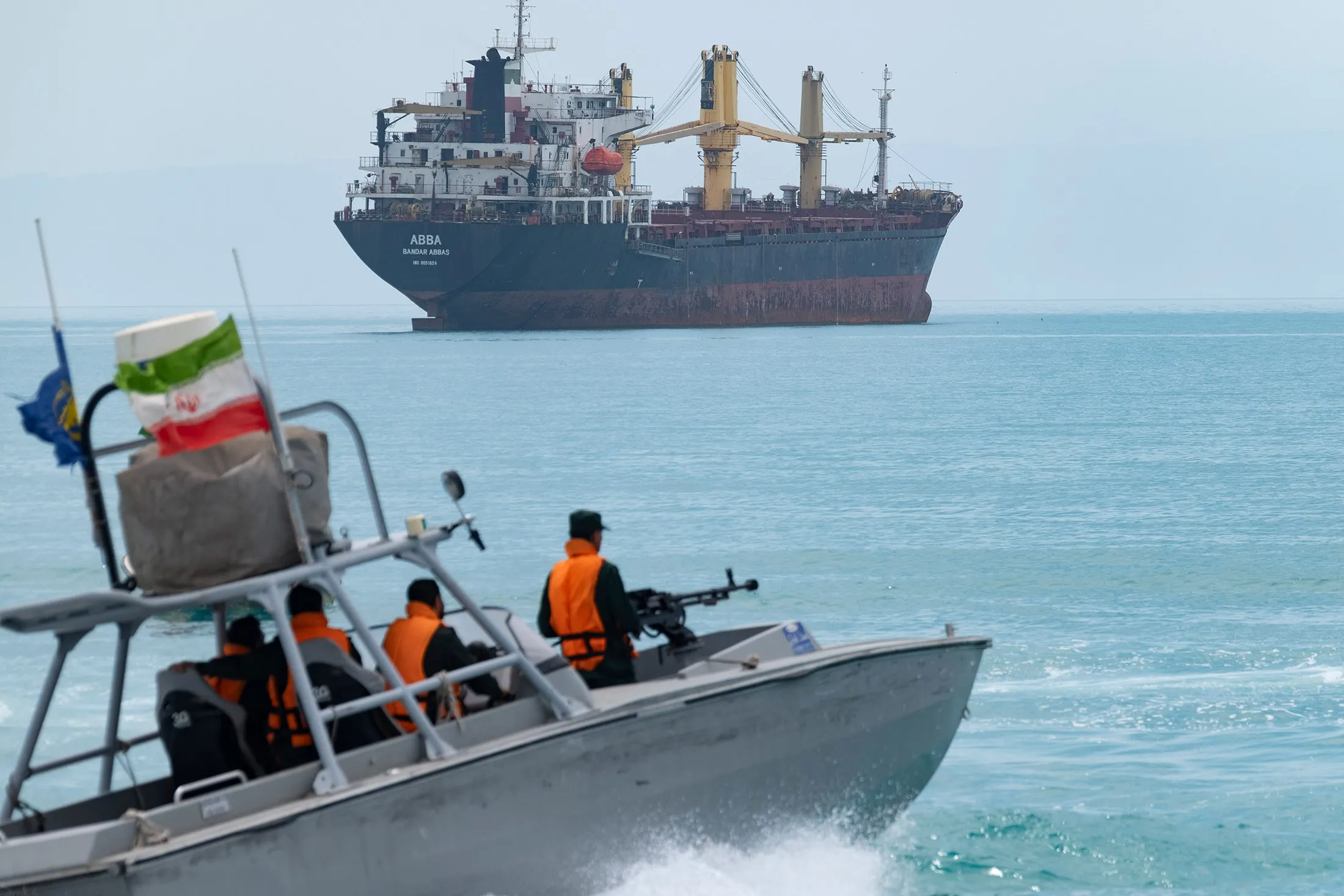 Naval Force Sees Minor Cargo Dip Via Oil Chokepoint Hormuz - Bloomberg