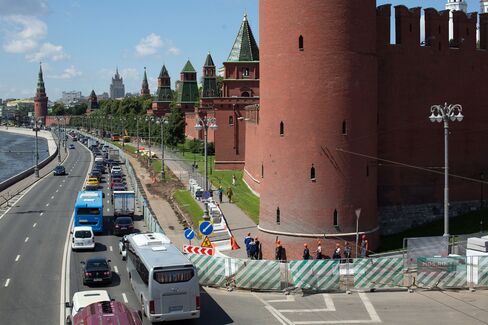 Moscow is choking on some of the world’s worst traffic jams and suffering from post-Soviet infrastructural decay.