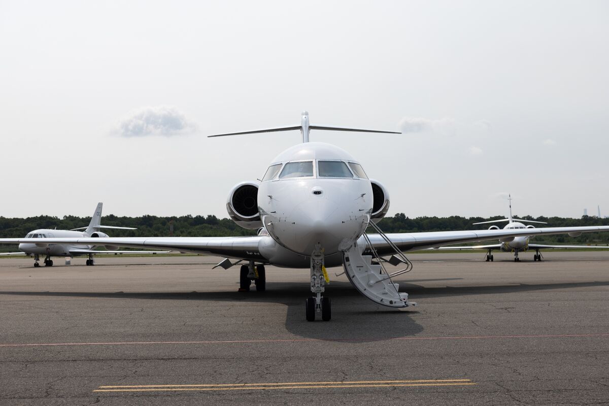 bloomberg.com - Ryan Gould - KKR Turns Private Jet 'Gas Stations' Into a $10 Billion Coveted Asset