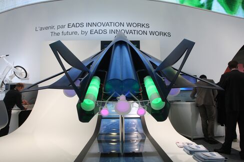 EADS Fails to Convince Investor Lagardere of Merits of BAE Deal
