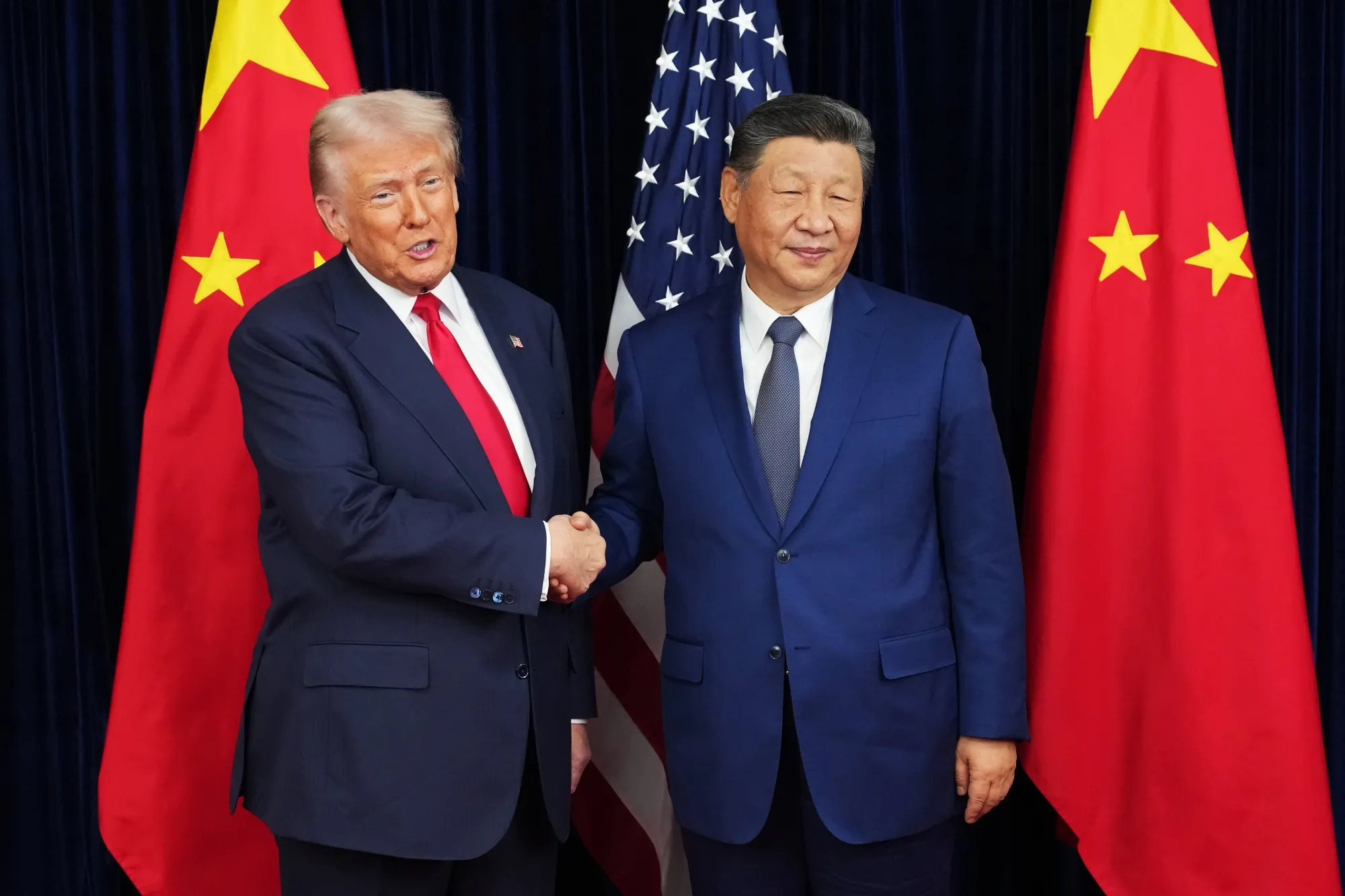 Donald Trump meets&nbsp;Xi Jinping in South Korea last October.