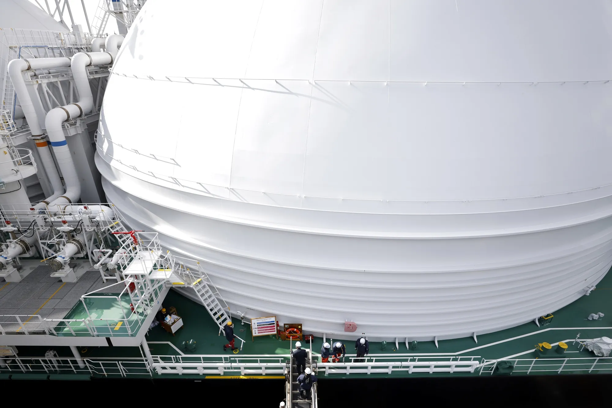 An LNG&nbsp;tanker&nbsp;in Futtsu, Chiba Prefecture, Japan.&nbsp;