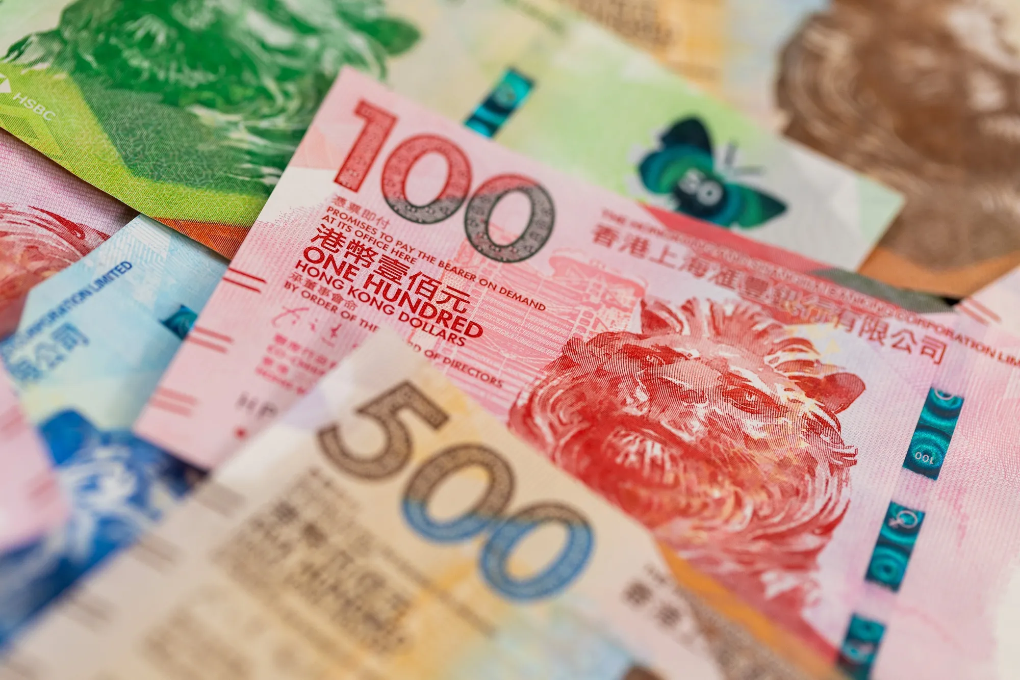 Hong Kong Resumes Currency Intervention Spree Amid Low Rates - Bloomberg