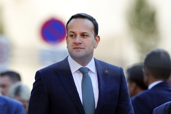 Irish PM Seeks to Comfort Unionists Over Brexit Deal