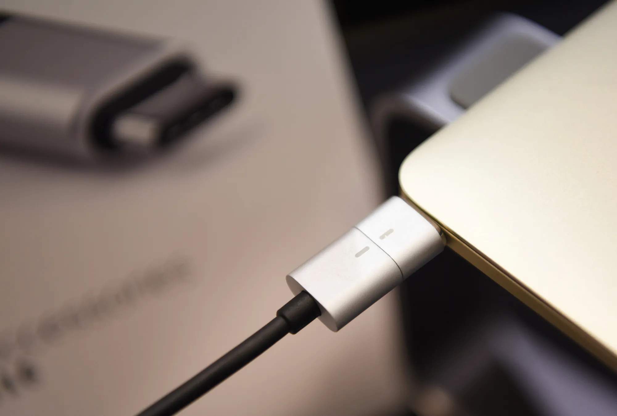 USB-C charger&nbsp;