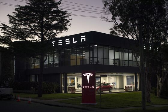 Even Tesla Can’t Overcome Australian Hostility to Electric Cars