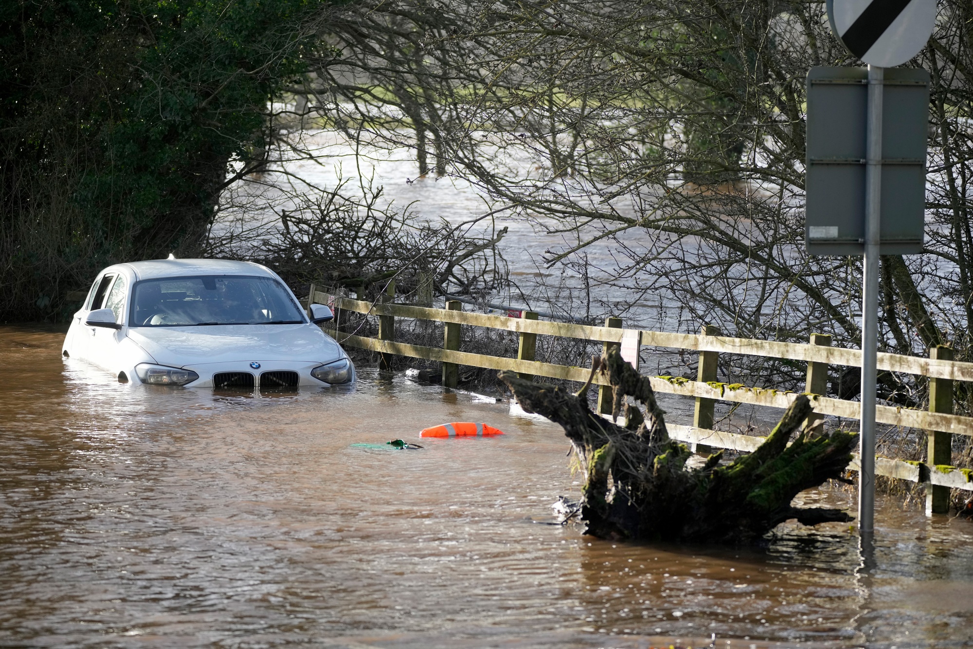 Storm Jocelyn: UK Braces for Next Atlantic Storm With Wind Alerts for  Tuesday - Bloomberg