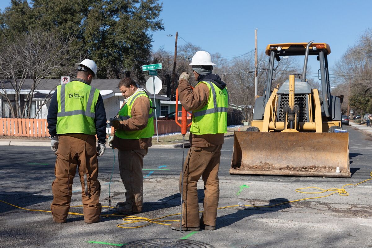 Texas Seeks Mega Bond Deal Underwriter as Laws Oust Wall Street Banks