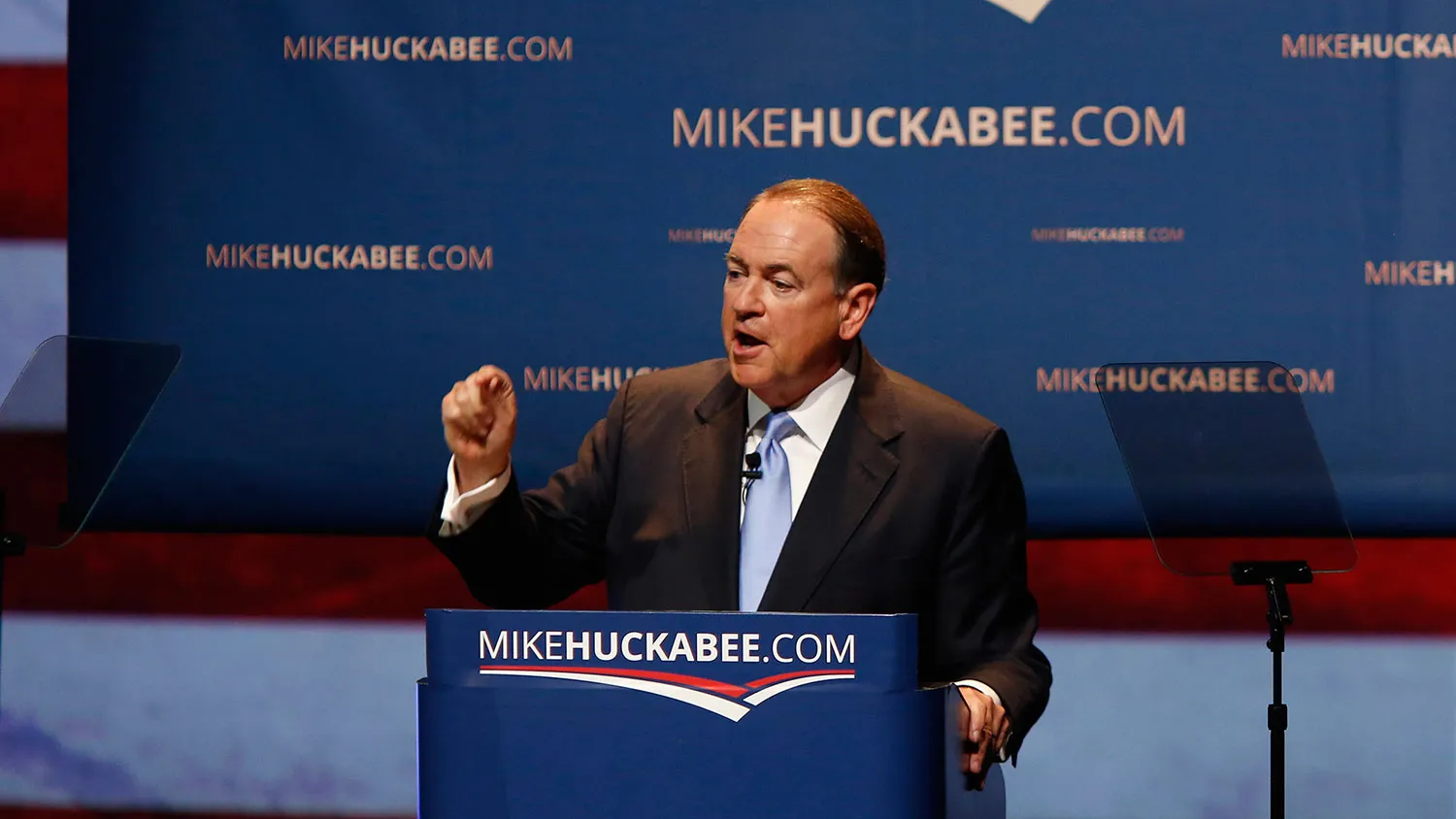 Mike Huckabee announces his presidential campaign on May 5, 2015, in Hope, Ark.
