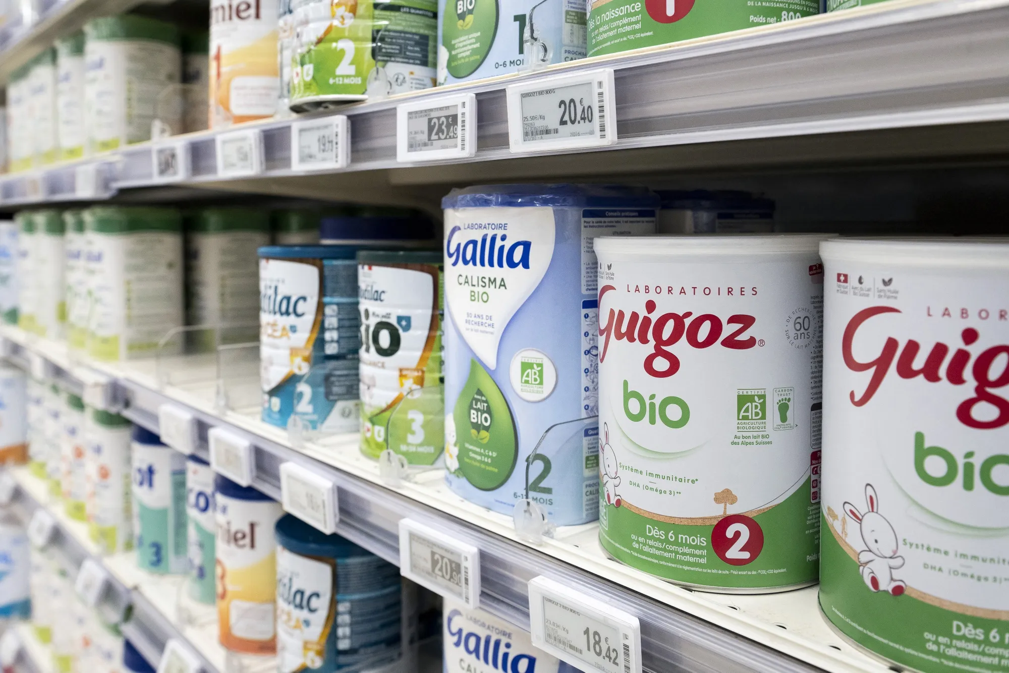 Infant Formula Move to Be “Closest to Breast Milk” Adds Ingredients and  Risks - Bloomberg