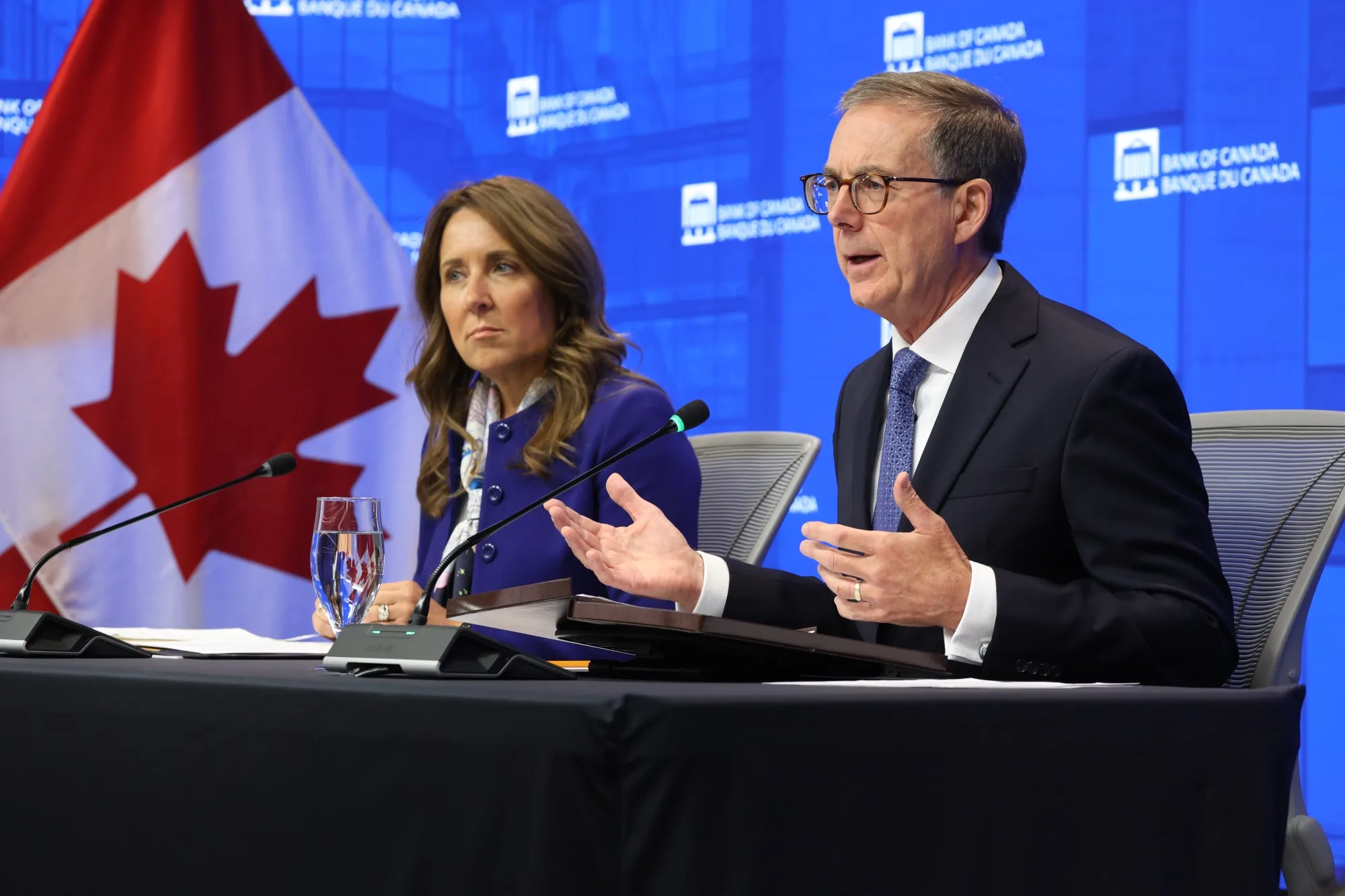 Governor of the Bank of Canada Tiff Macklem, right, and&nbsp;Senior Deputy Governor&nbsp;Carolyn Rogers during a news conference following an interest rate announcement&nbsp;in Ottawa on Sept. 17.