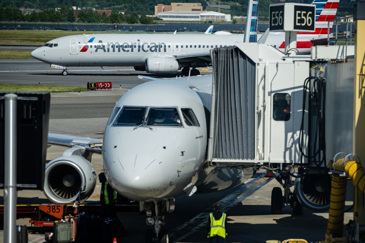 bloomberg.com - Sri Taylor - American Airlines Says Fuel-Cost Surge May Require Capacity Cuts