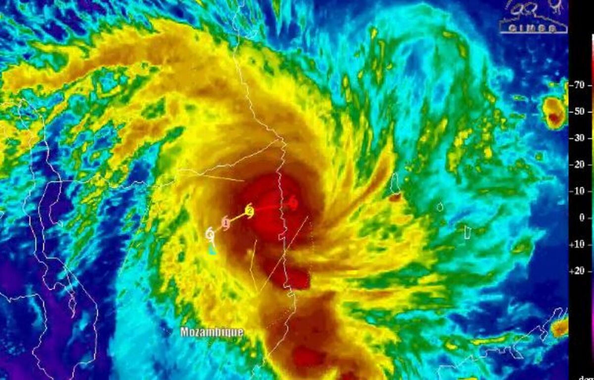 How Does Climate Change Affect Cyclones, Tornadoes 2019? - Bloomberg