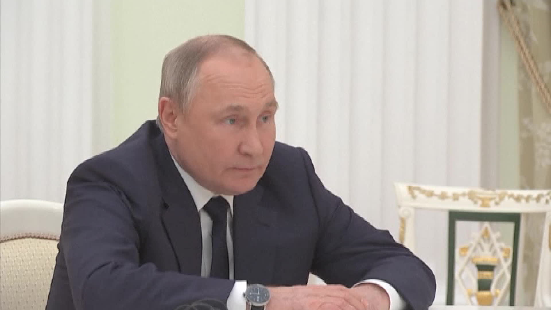 Watch Putin Blames Ukraine For Slow Negotiations Bloomberg