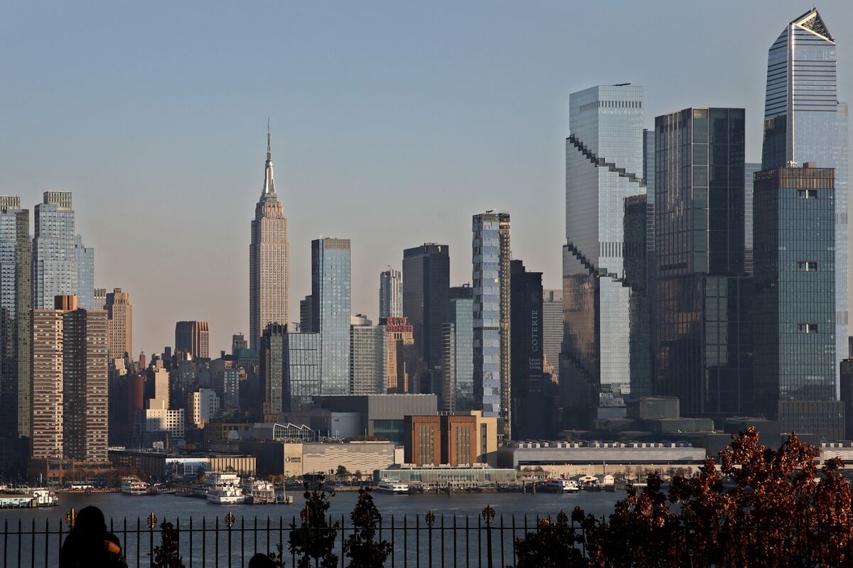 Moelis Hires Former BlackRock Innovation Head for Privates Push