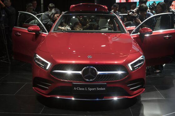 Mercedes Sees New A-Class Sedan Boosting Sales Amid SUV Craze