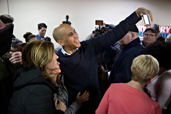 New Jersey’s Booker Offers Obama Echoes in Iowa Campaign Debut