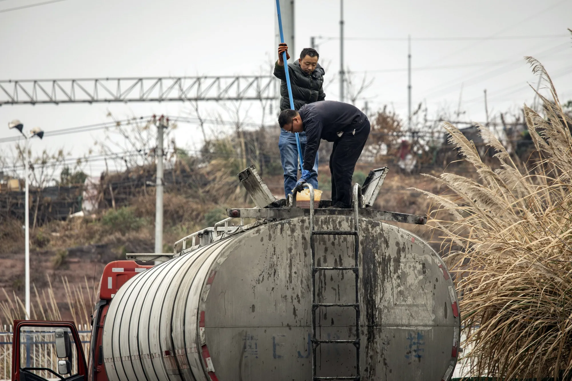 The US imported 2.8 billion pounds of used cooking oil from China in calendar year 2024.