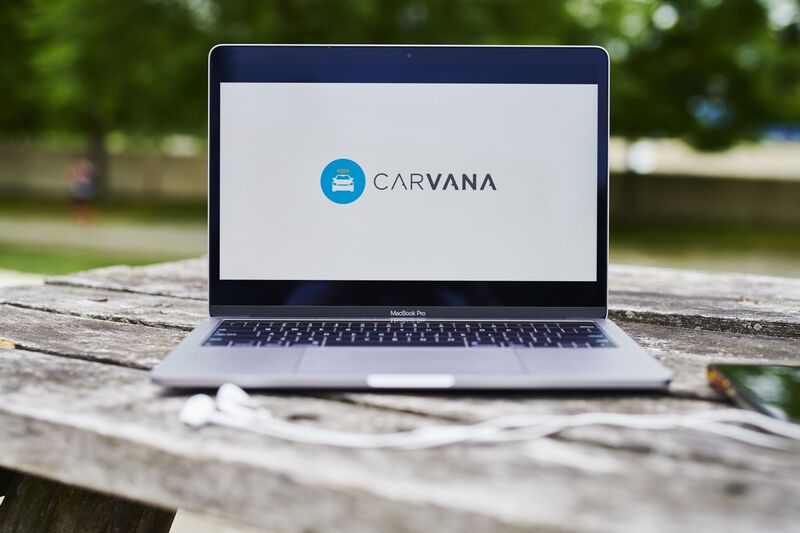 Top Tech Calls: Carvana, Tesla, Travel Sector