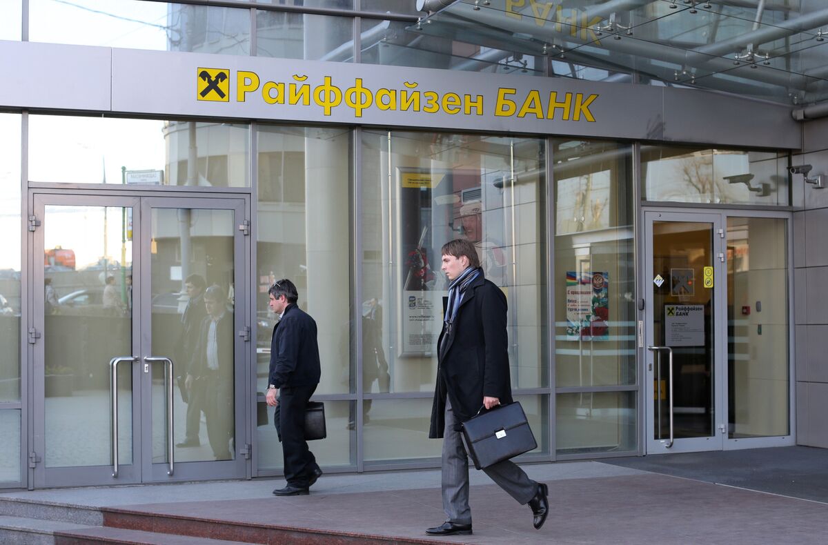 Raiffeisen Says Rasperia Windfall May Help Bank Exit From Russia