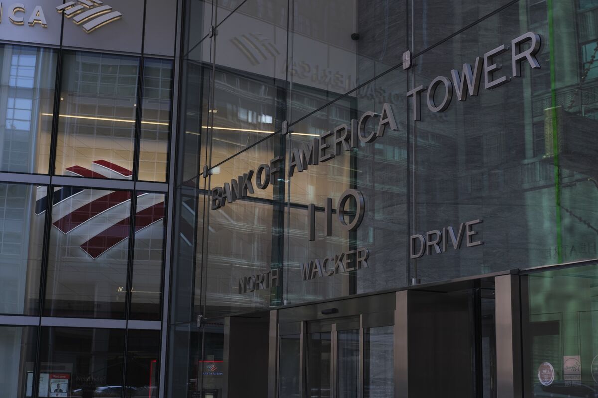 ⚫️ BLOOMBERG: Rifinanziamento da 700 milioni di dollari per la Bank of America Tower di Chicago nel mercato immobiliare in crisi