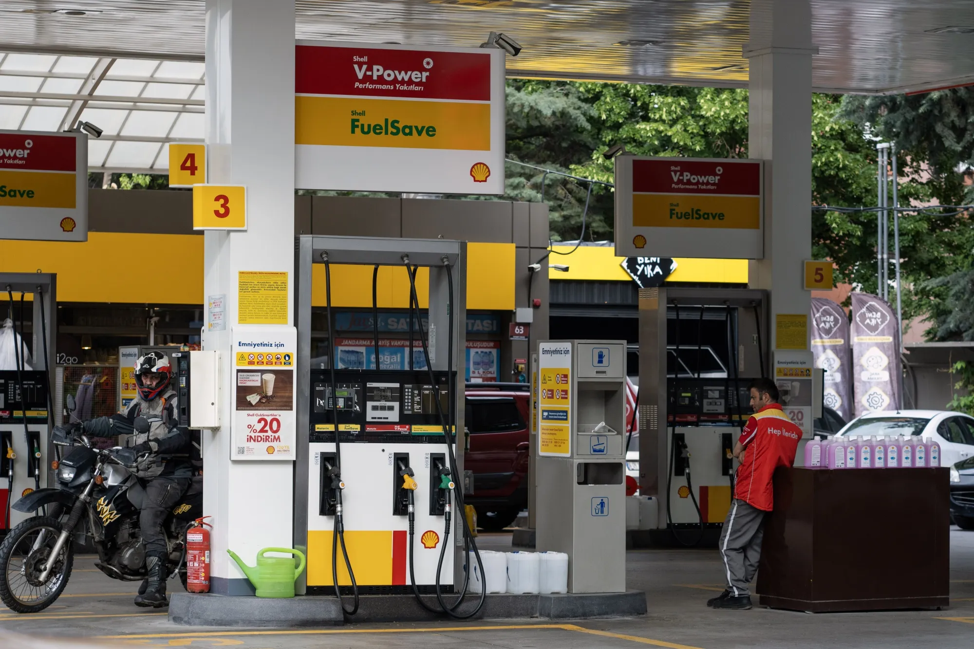 In Turkey, pump prices are calculated by adding a special consumption tax.