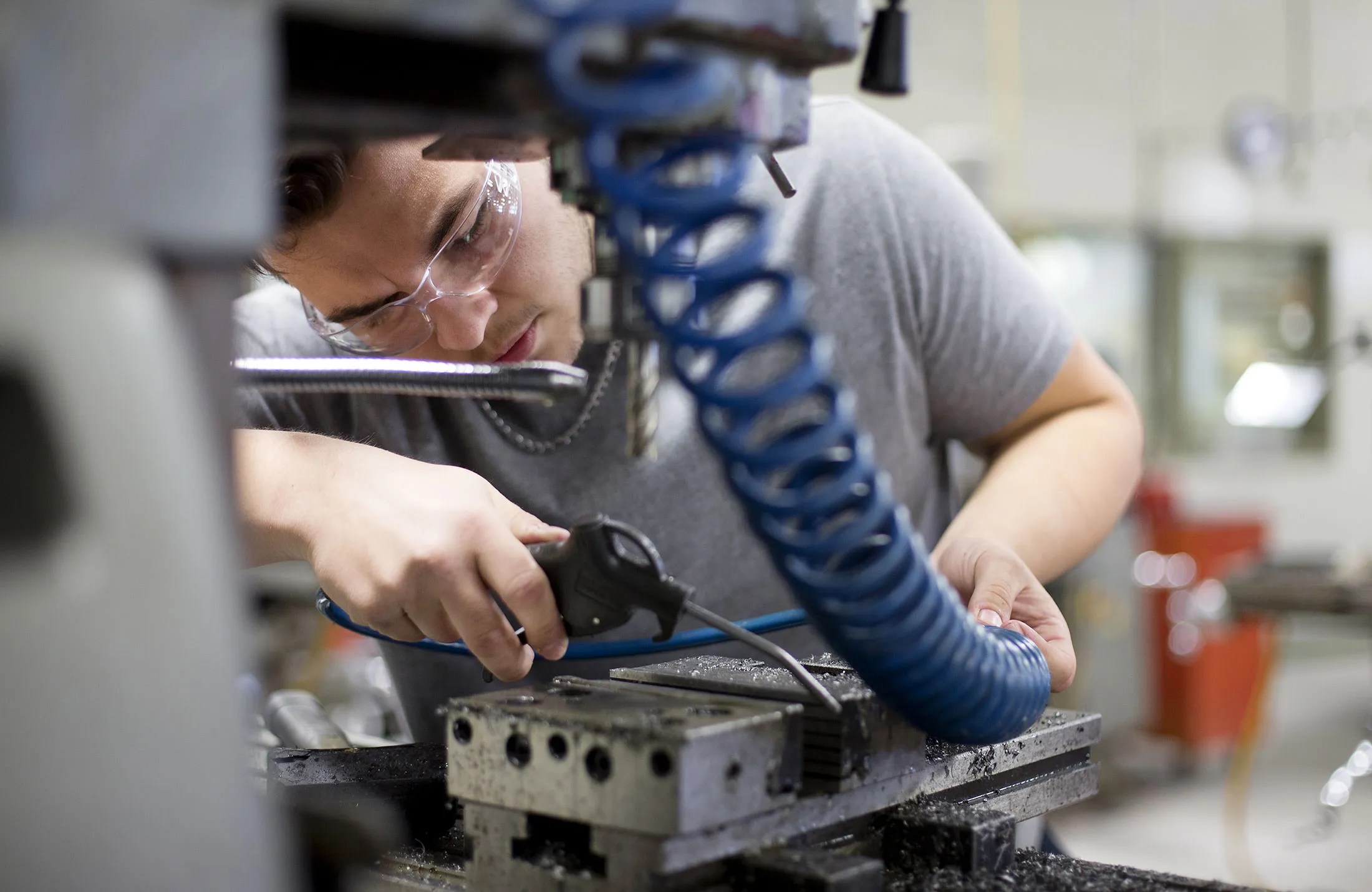 A student learns precision metalwork on a milling machine at the vocational training centre in Montmagny, Quebec.&nbsp;