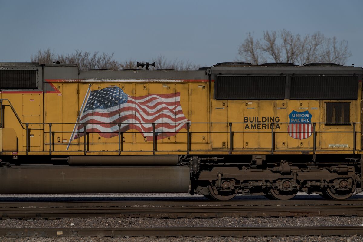 Union Pacific’s (UNP) Profit Tops Estimates On Cost Cuts, Price Hikes ...